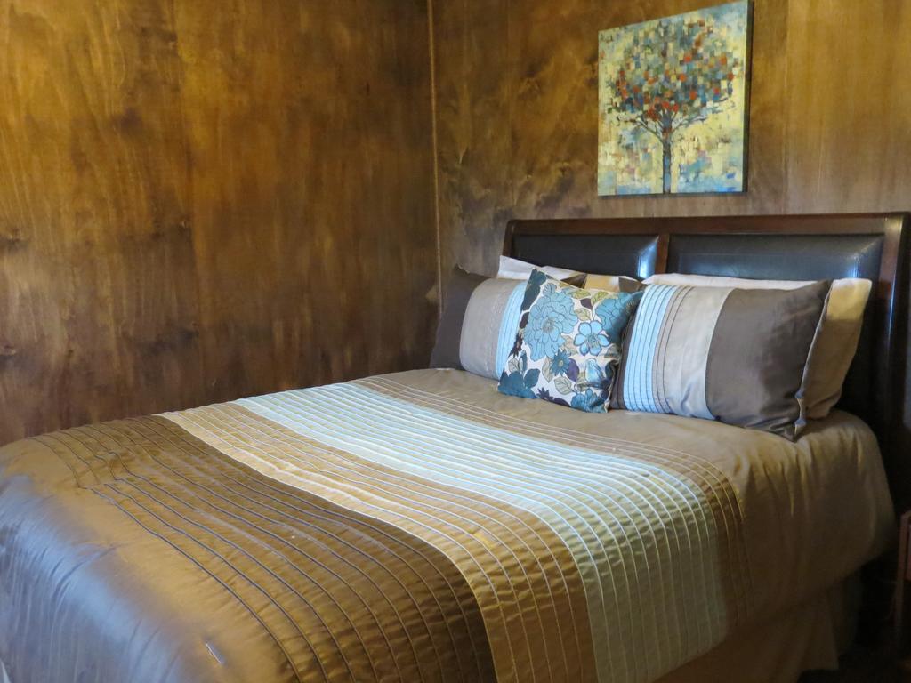 Orchard View Bed And Breakfast Муус Джоу Екстериор снимка